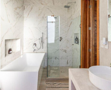 villa for sale in puerto aventuras villa miloba master bathroom with bathtub